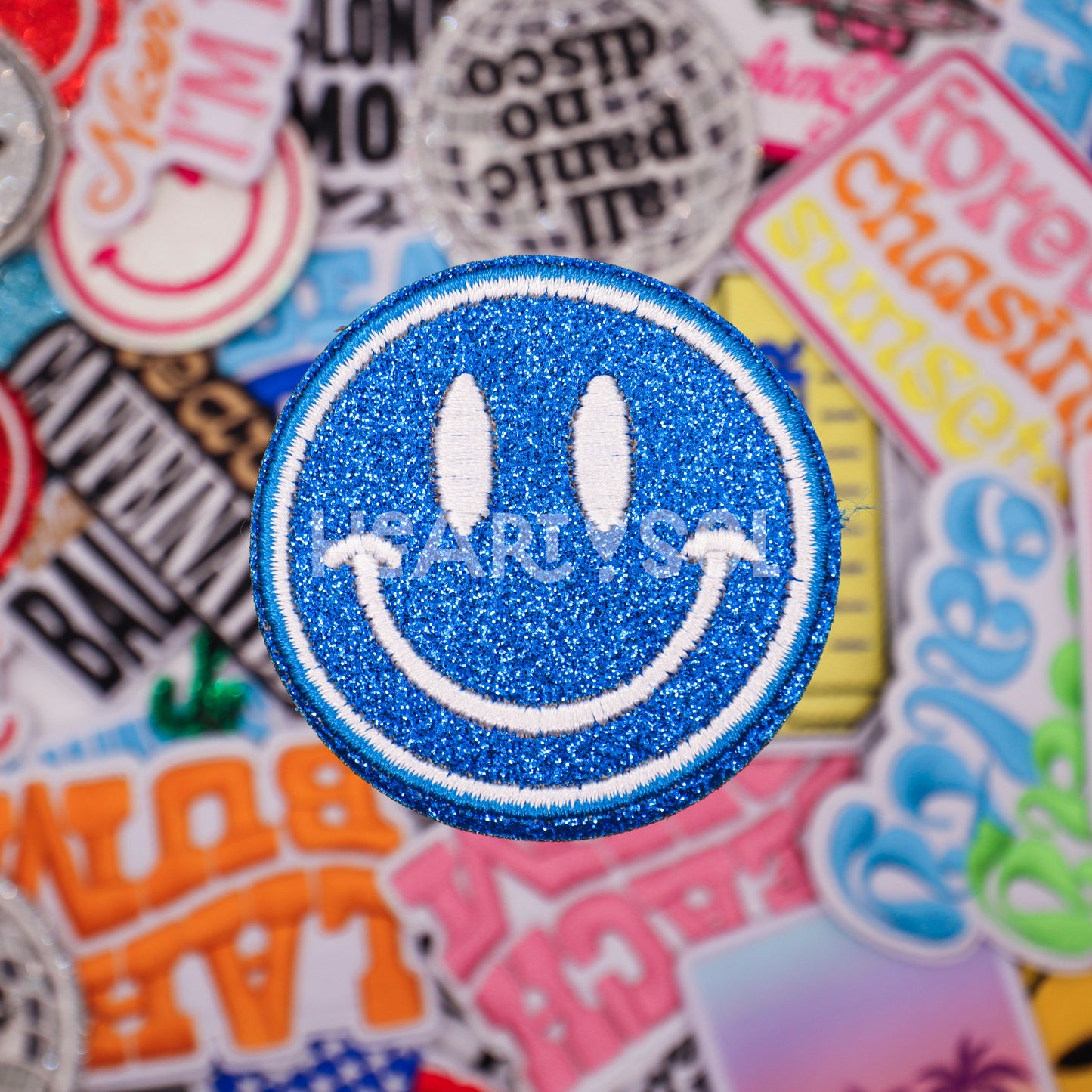 GLITTER SMILEY FACE PATCH