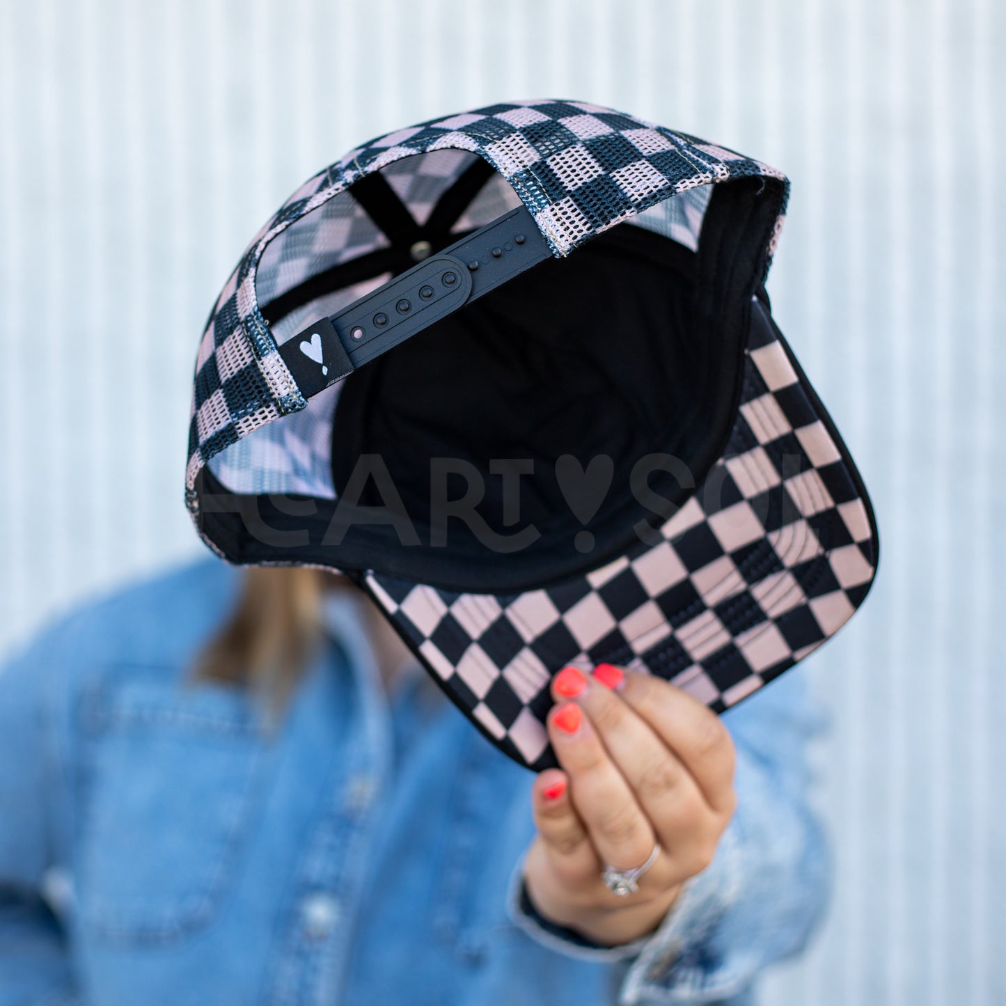 CHECKERBOARD TRUCKER HAT