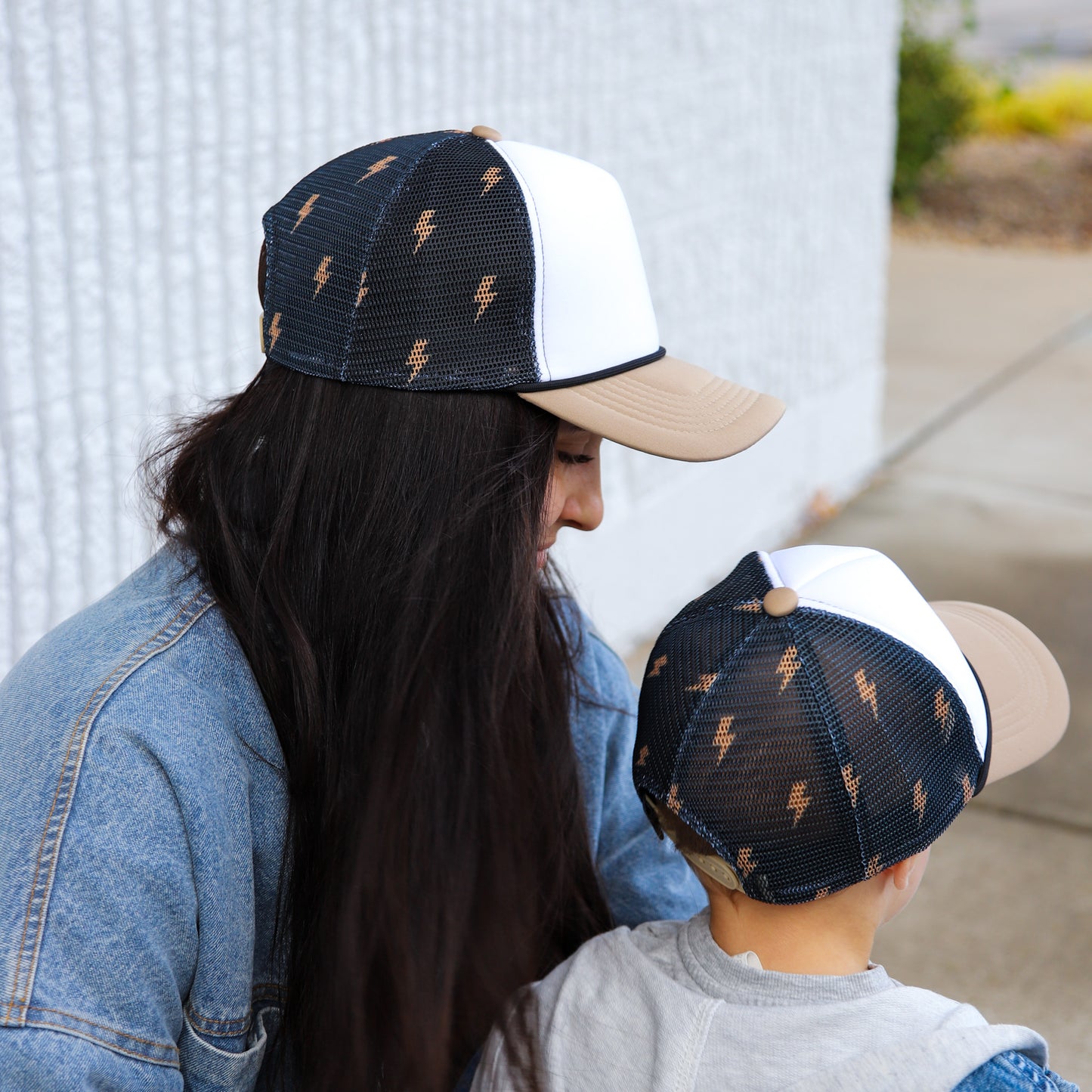 KIDS LIGHTNING BOLT TRUCKER HAT - 3 colors