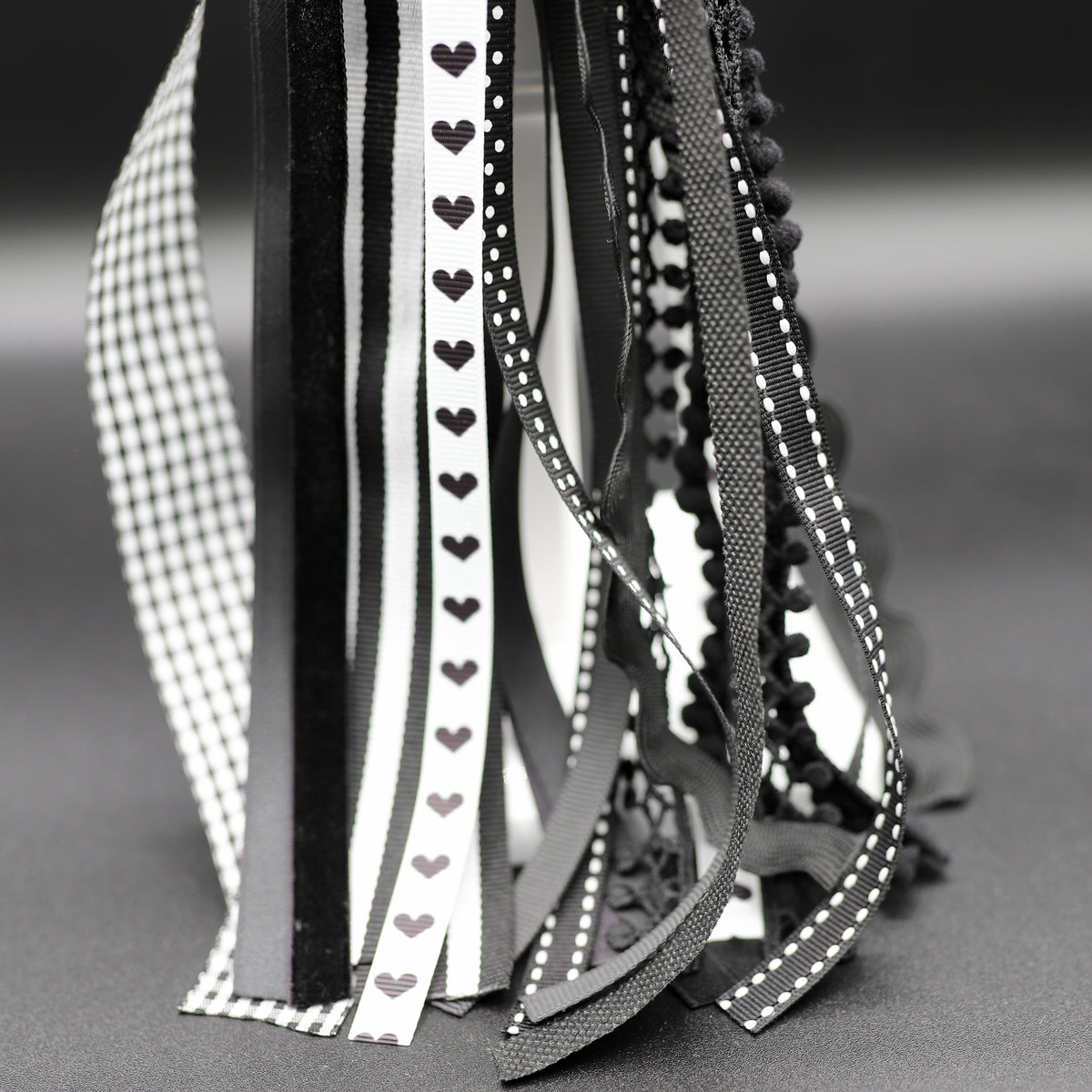 BLACK RIBBON SET