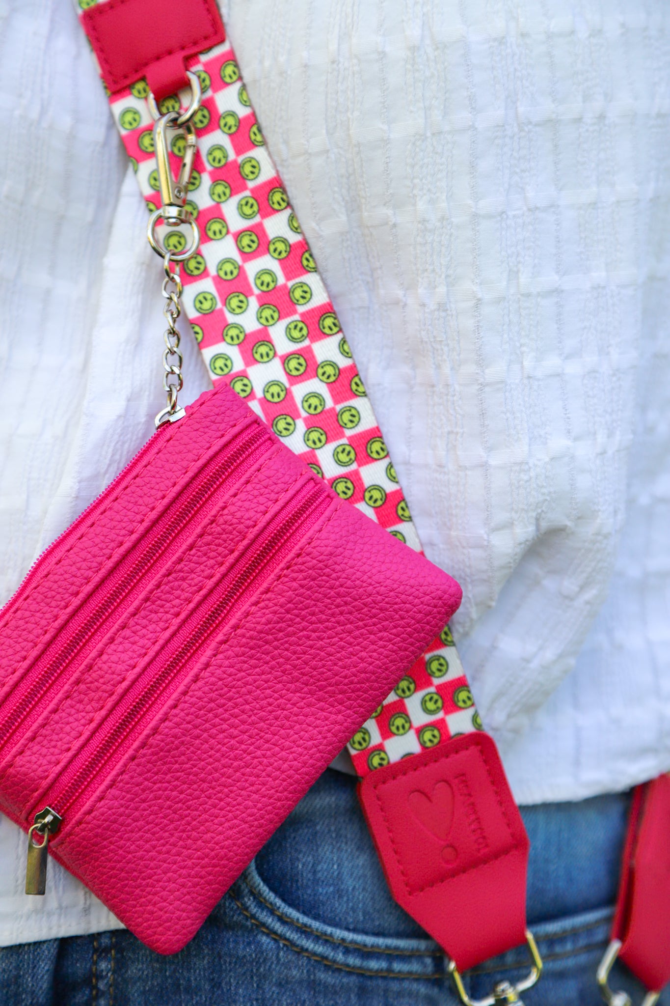 SMILEY CHECKERBOARD EVERYTHING STRAP