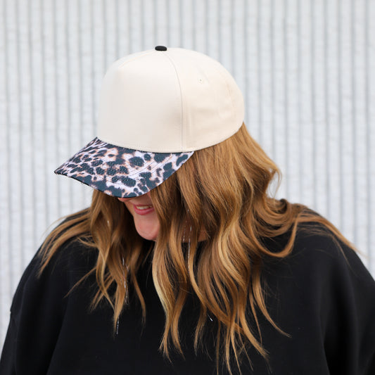 LEOPARD CANVAS HAT