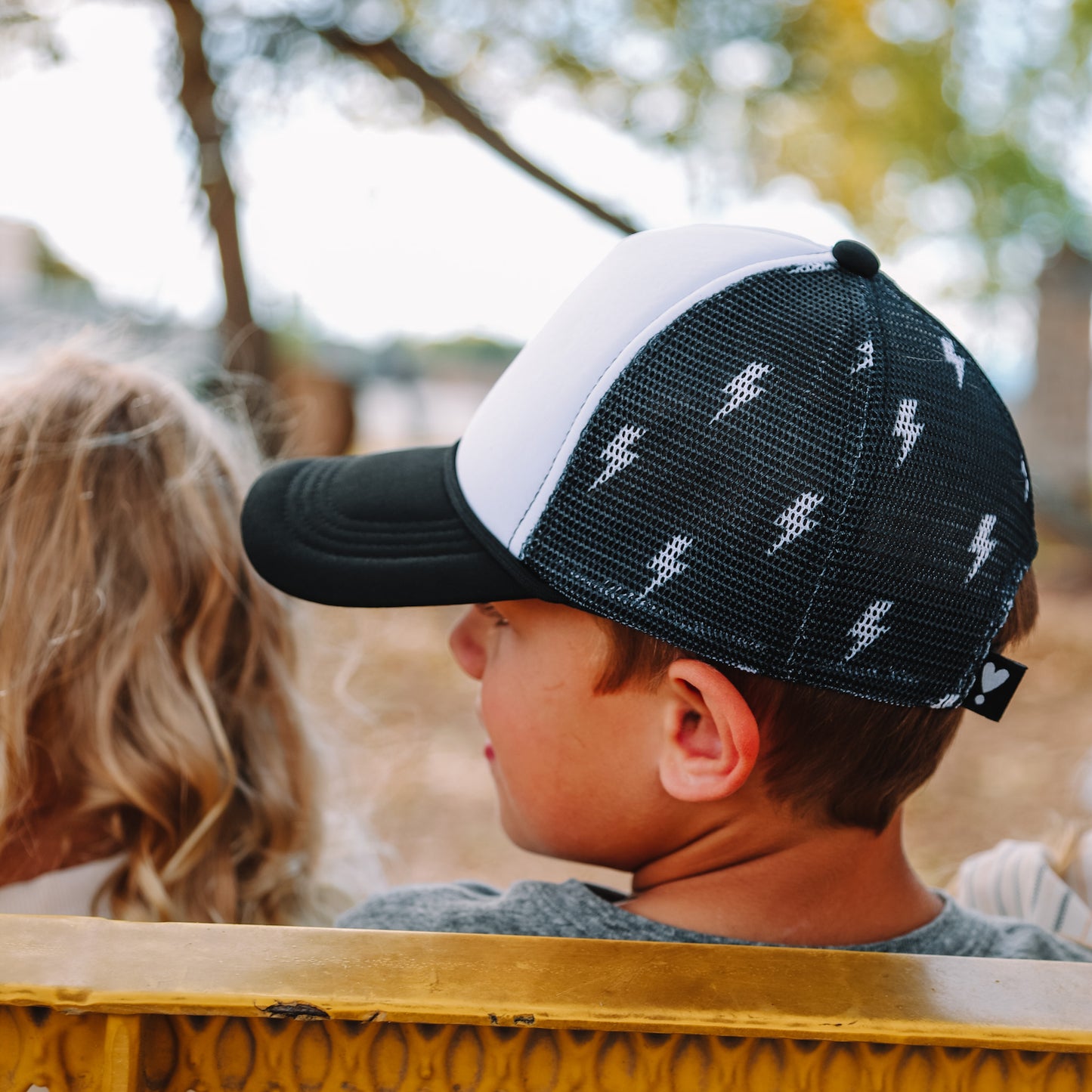 KIDS LIGHTNING BOLT TRUCKER HAT - 3 colors
