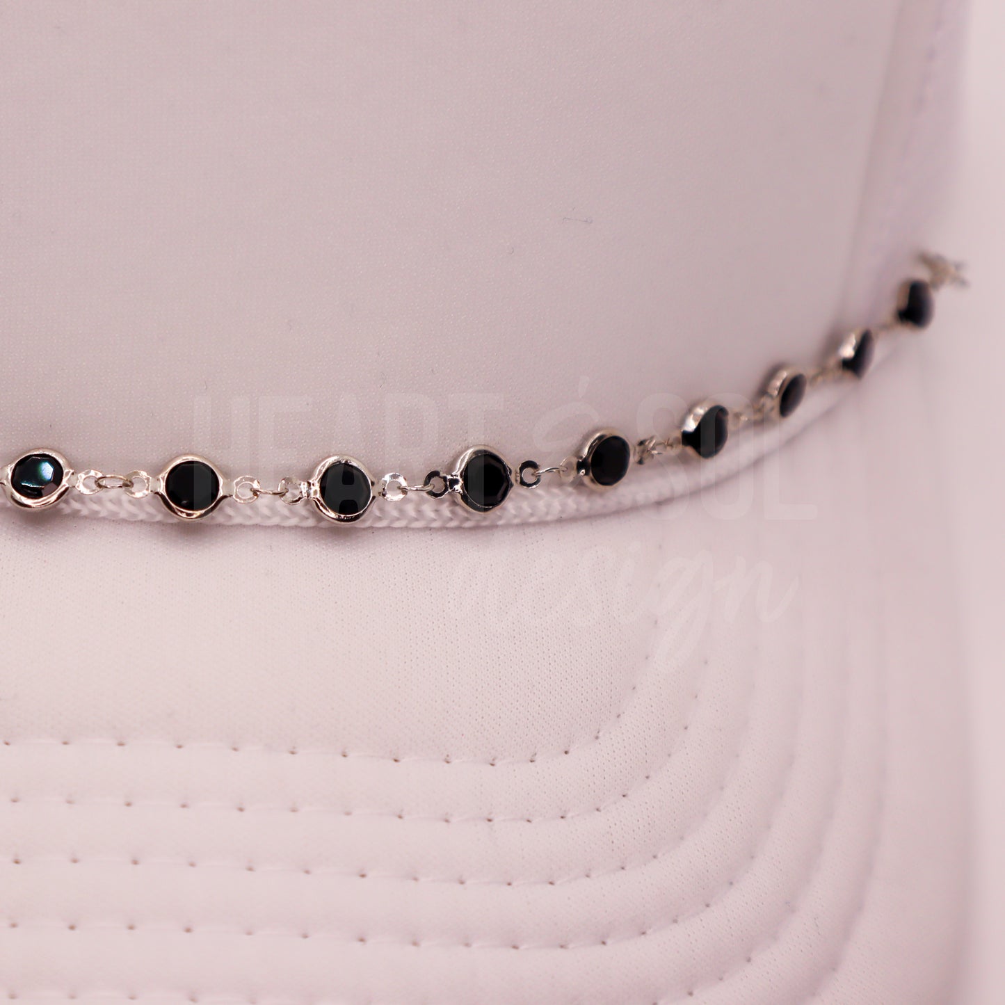 BLACK PEARL hat chain