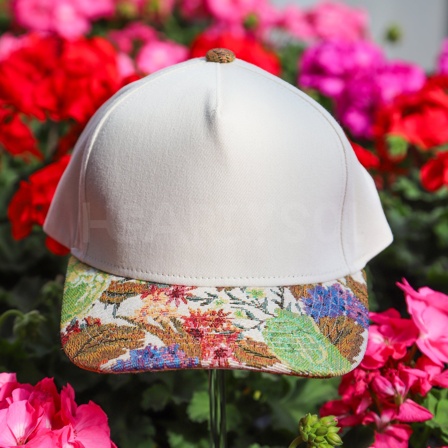 SPRING FLORAL MIX CANVAS TRUCKER HAT