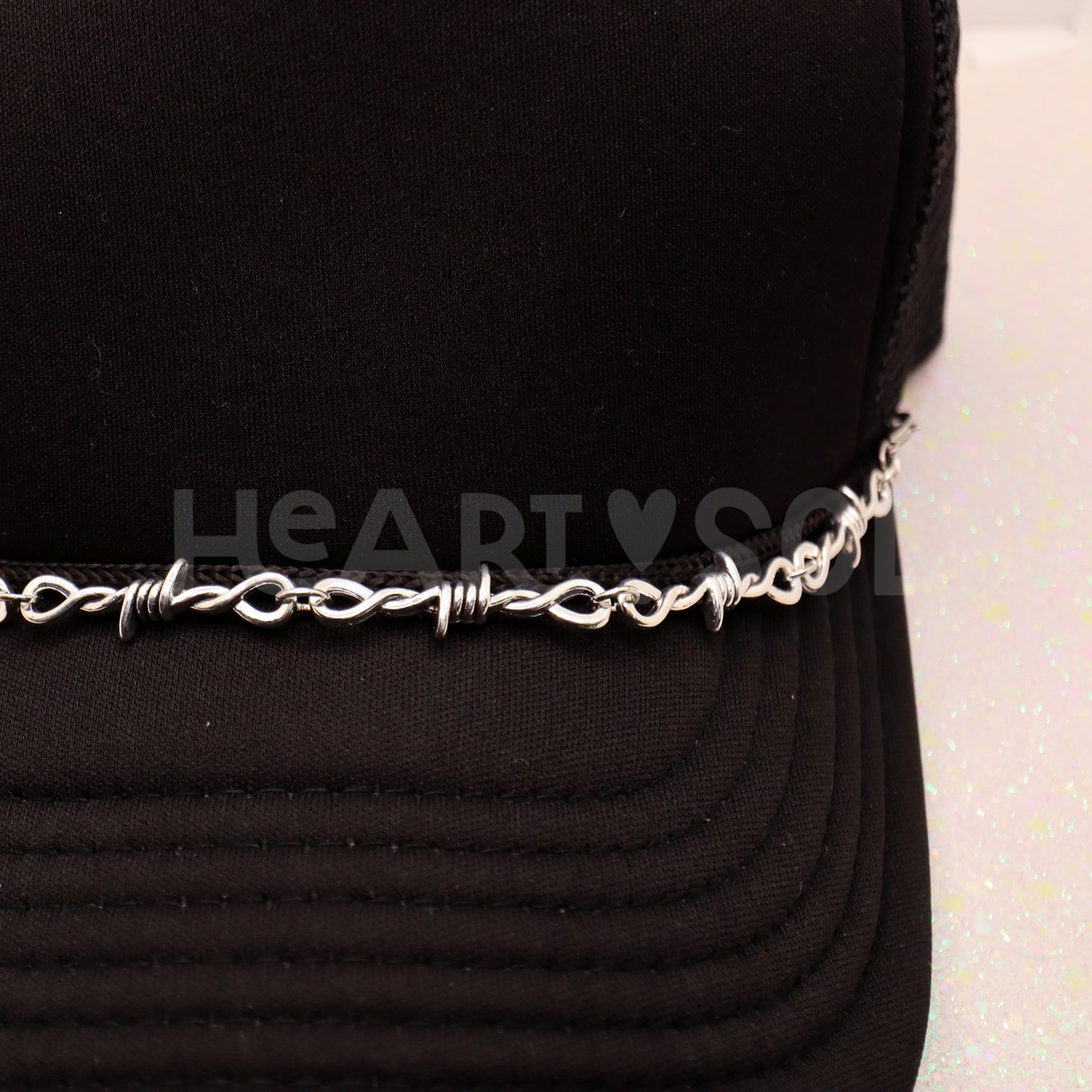 BARBED WIRE 2.0 hat chain