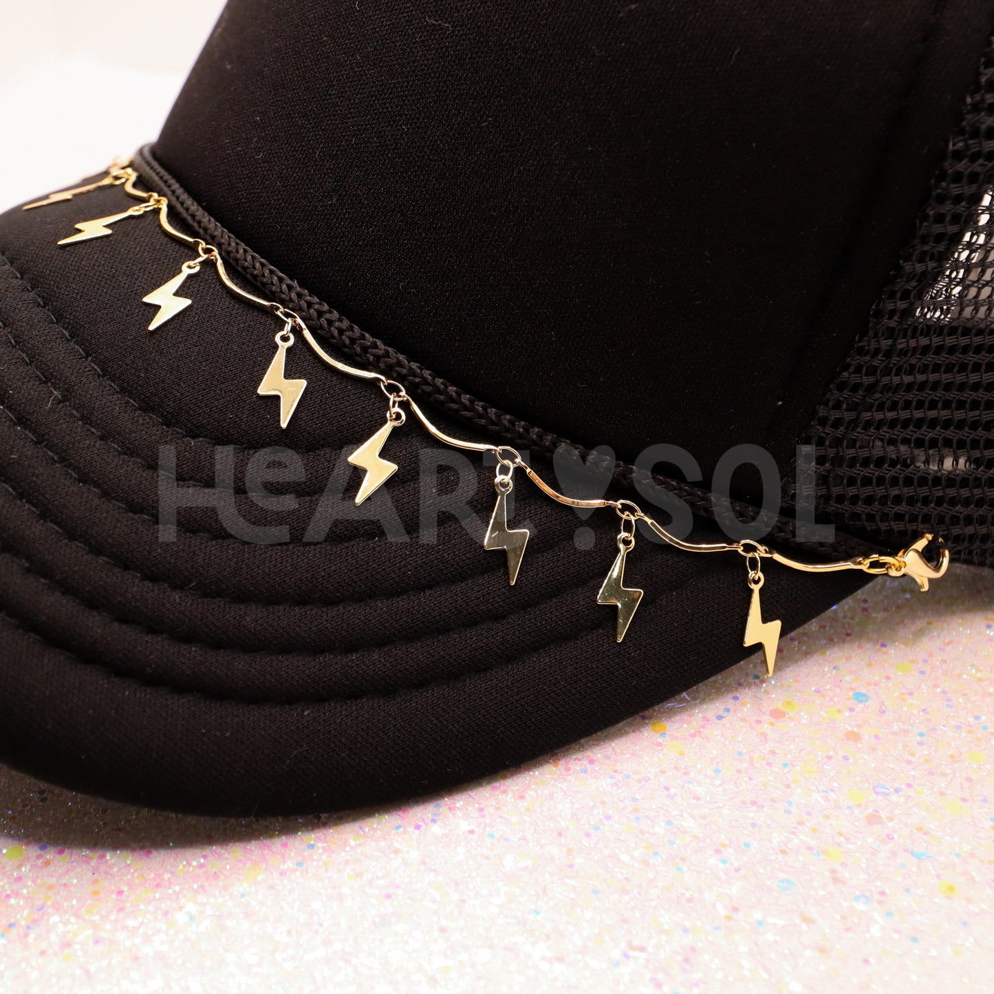 LIGHTNING BOLT hat chain