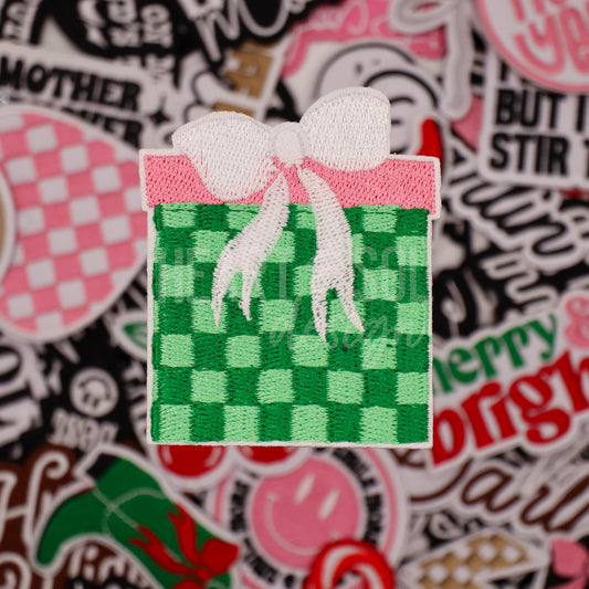 CHECKERED PRESENT patch