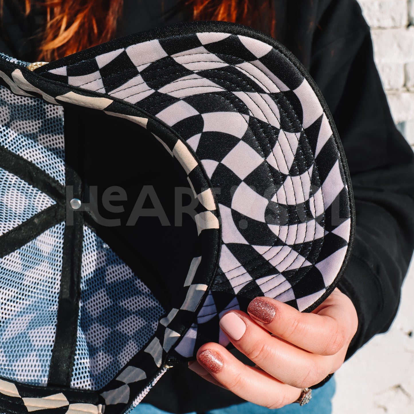 WAVY CHECKERBOARD TRUCKER HAT